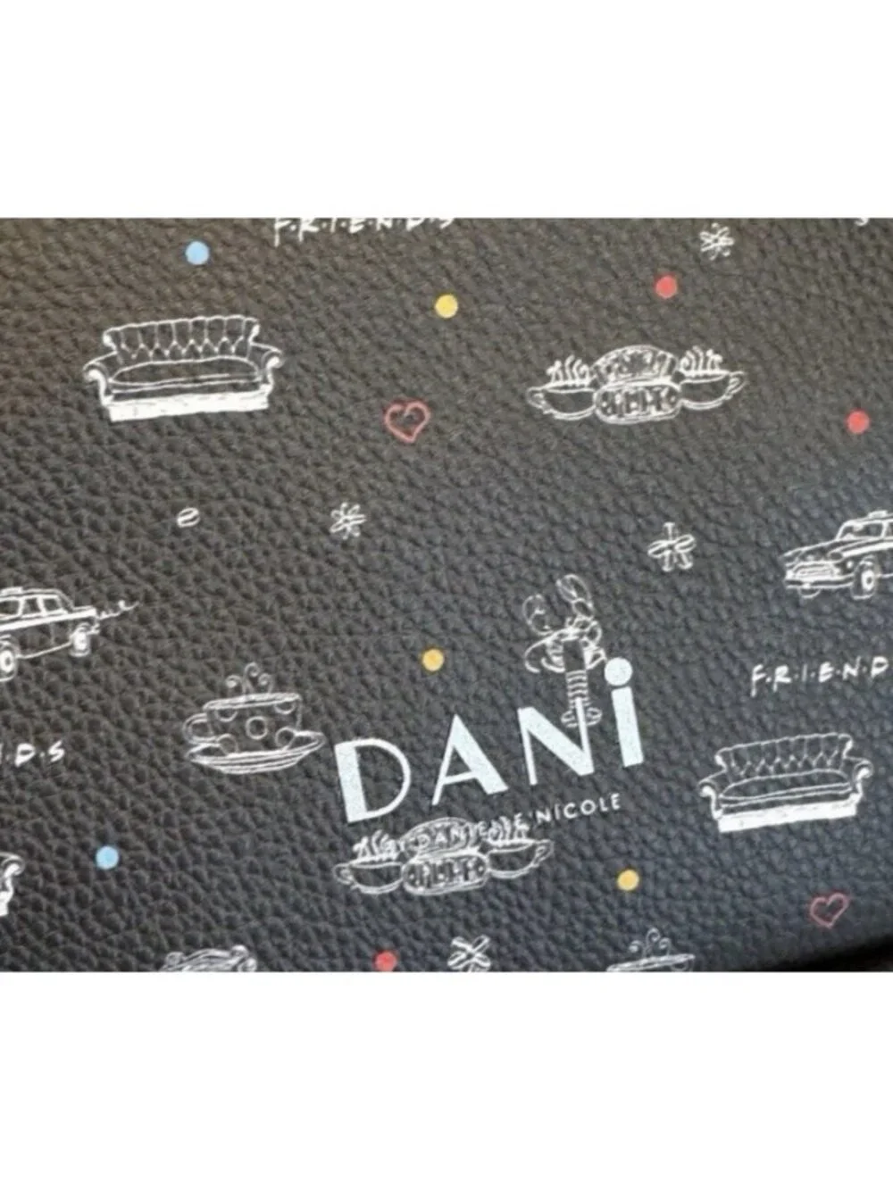 NWT Danielle Nicole Friends TV Show Central Perk Coffee Crossbody Purse Bag NWT - Picture 5 of 5